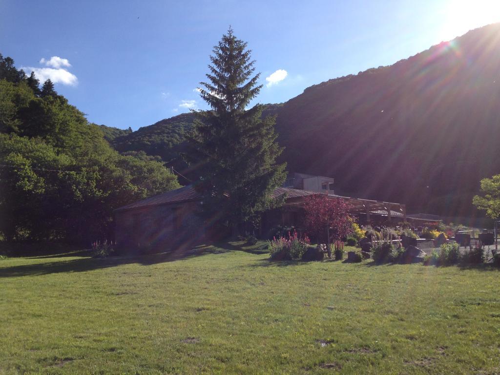 Aux 500 Diables Eco Lodge - Hotel 샹봉 쉬르 라크 외부 사진